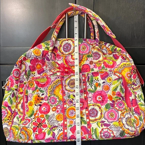 Vera Bradley in “Clementine Floral”Quilted Design Bag. Lots of Room with Strap. - Picture 8 of 12